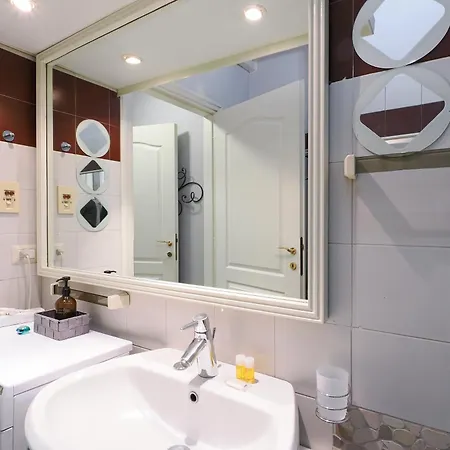 Mila Pisacane * Милан