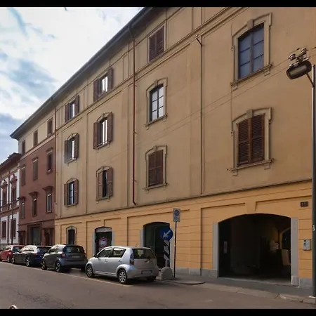 Green Quiet In The City Center