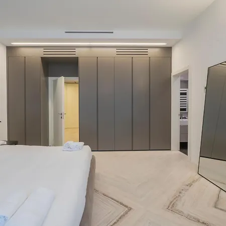 Youhosty - Duomo Apartamento