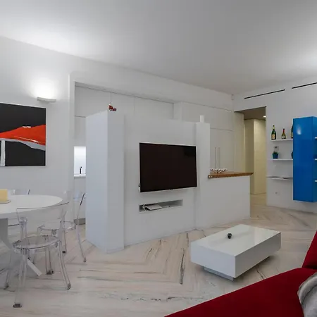 Youhosty - Duomo Apartamento *