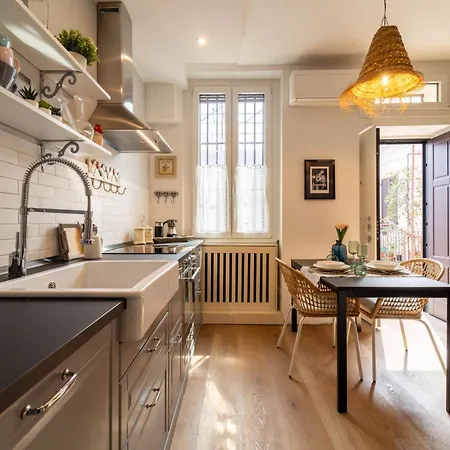 Boutique Apartment *