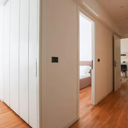 Apartment Hacca Collection - Brera & Fashion District - Bright 2br Milan