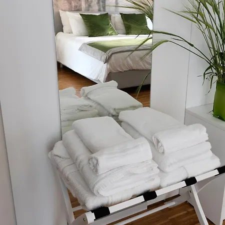 Vela Centro Con Garage *