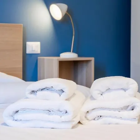 Apartamento Quadrilocale Metro5 Istria 3 Bedrooms Milão