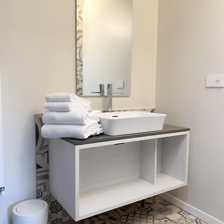 Comecasa Duomo Exclusive 2 Bedrooms * Milano