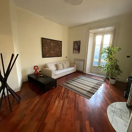 Casa Delle 5 Giornate Di アパート *