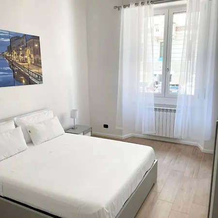 Ampio Bilocale Zona Navigli *