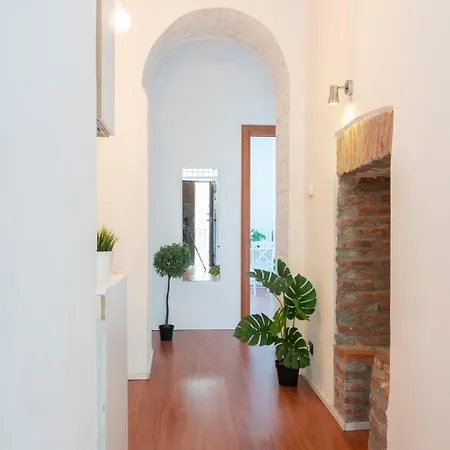 Cozy & Happy Flat In Downtown Apartmán *