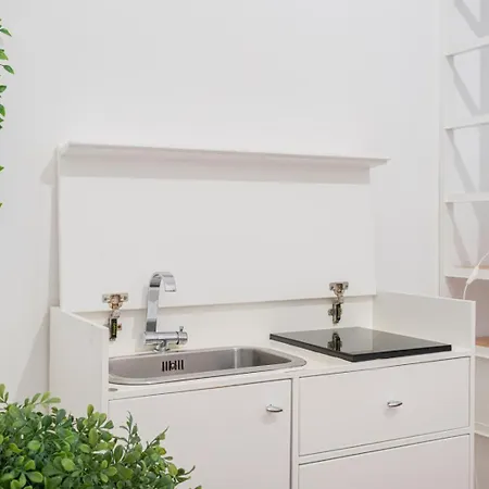 New! Lovely & Friendly In Center B *