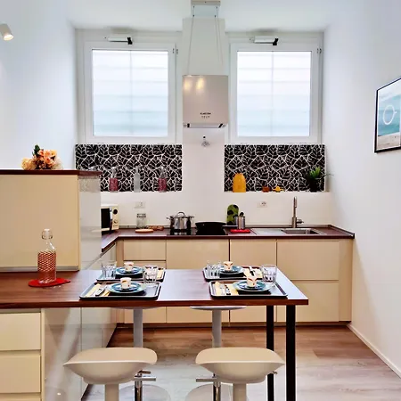 Apartamento Lussuoso Quadrilocale In Piazza Tricolore Milán