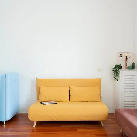 New! Lovely & Friendly In Center A * ميلان