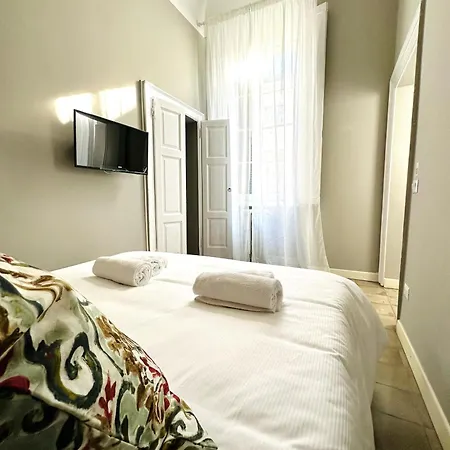 Nerino House, Elegante E Tranquillo A 5 Minuti Dal Duomo Appartement