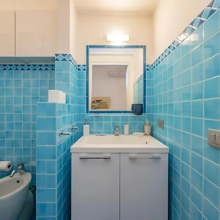 Chinatown Elegant - Youhosty