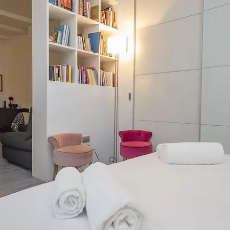 Chinatown Elegant - Youhosty *