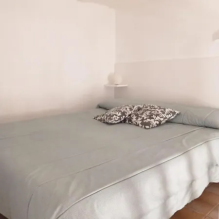 Porta Romana : Pittoresca Vecchia Apartment Milan