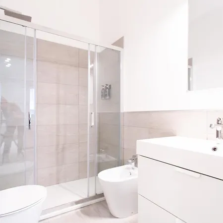 Modern Peaceful Flat In The City Centre *
