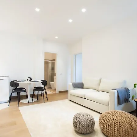 Pindemonte 2_bilo Lägenhet Milano