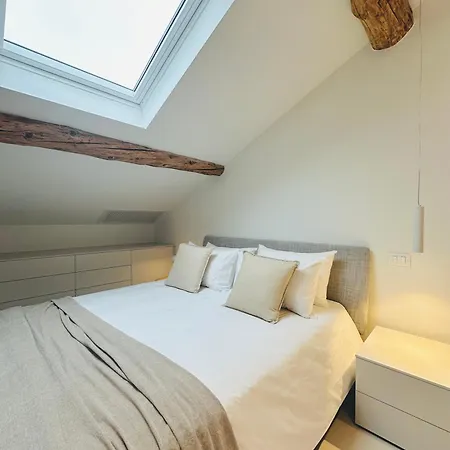 Apartment Mansarda San Gregorio Milan