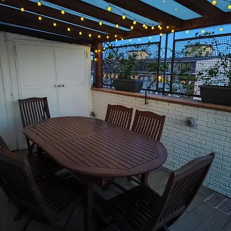 Rooftop Terrace - Elegante Attico Con Idromassaggio Appartamento *