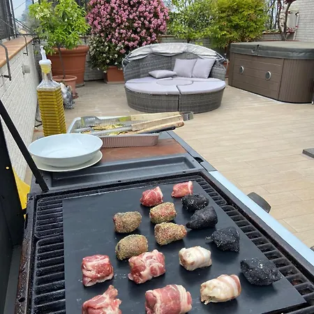 아파트 Rooftop Terrace - Elegante Attico Con Idromassaggio *