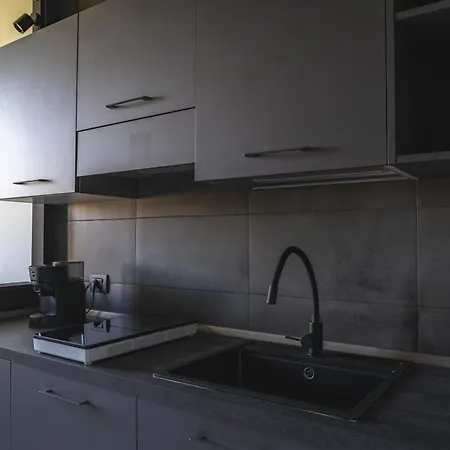 Wownavigli Apartment-sofa Bed Metro M4 Tram 2