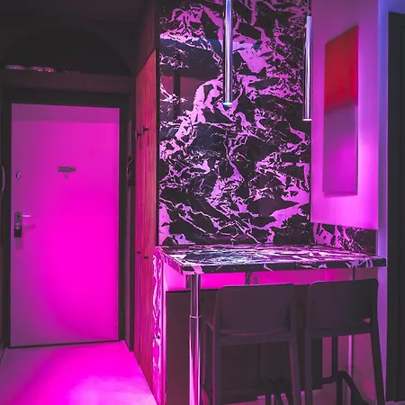 Wownavigli Apartment-sofa Bed Metro M4 Tram 2 아파트 *