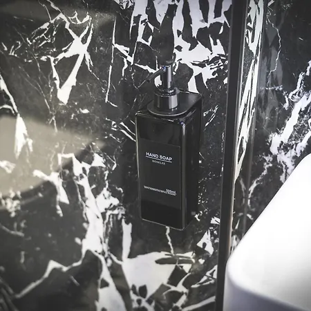 Wownavigli Apartment-sofa Bed Metro M4 Tram 2 *