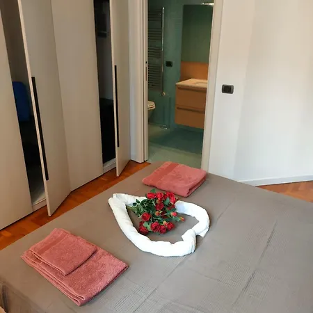 Esclusive & Elegant Loft, Duomo 10 Minutes מילאנו