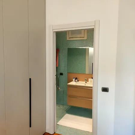 Esclusive & Elegant Loft, Duomo 10 Minutes Milan
