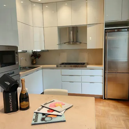 Esclusive & Elegant Loft, Duomo 10 Minutes *