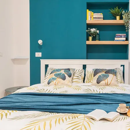 Design - Tricolore, Macedonio Melloni Apartment Milan