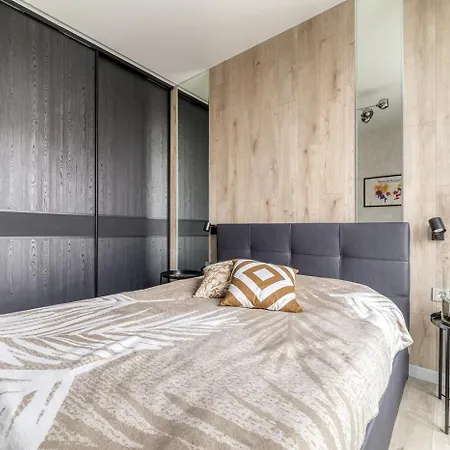 Designer Apartment, Warm, Spacious In Appartamento *