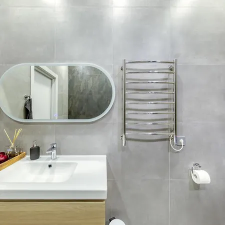 Appartamento Designer Apartment, Warm, Spacious In *