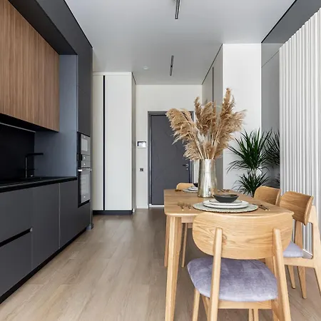 Appartamento Designer Apartment, Warm, Spacious In Milano