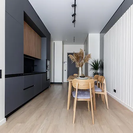 Designer Apartment, Warm, Spacious In * Milano