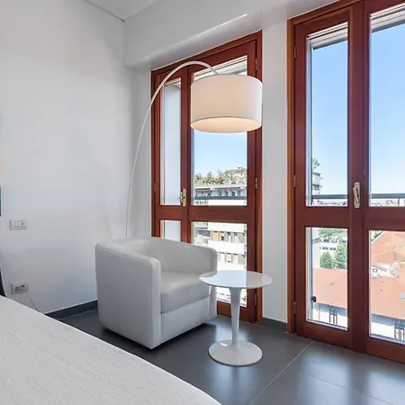 Panoramic Apartment-hosted By Sweetstay Appartement Milaan
