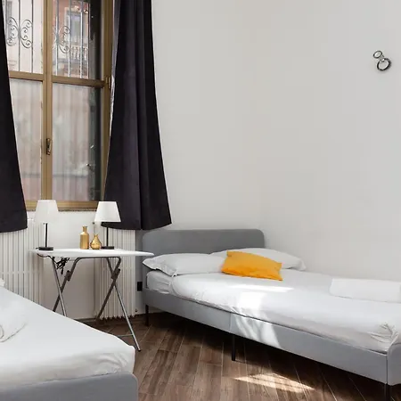 Watt House Апартаменты