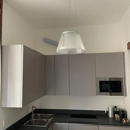 In Brera_65m²_a/c_self Check-in_smart Tv_kitchen Apartament