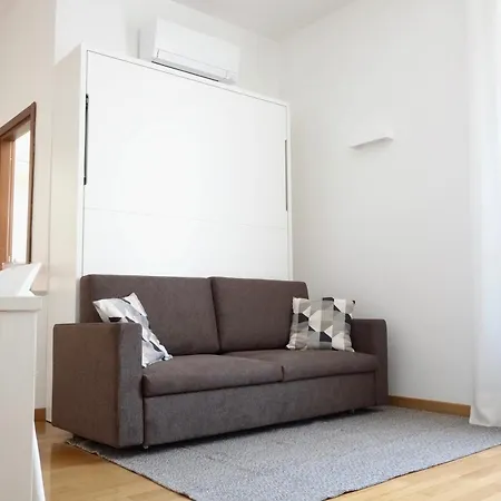 Apartament In Brera_65m²_a/c_self Check-in_smart Tv_kitchen *