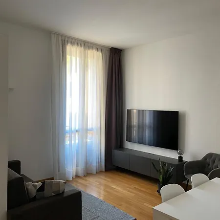 In Brera_65m²_a/c_self Check-in_smart Tv_kitchen Apartament *