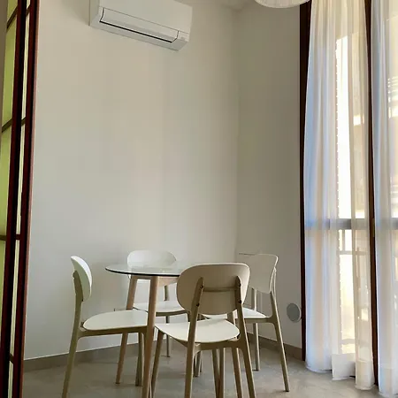 Apartament In Brera_65m²_a/c_self Check-in_smart Tv_kitchen Mediolan