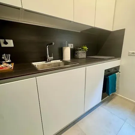 Splendido Bilocale In Via Madonnina, Zona Brera Apartment Milan