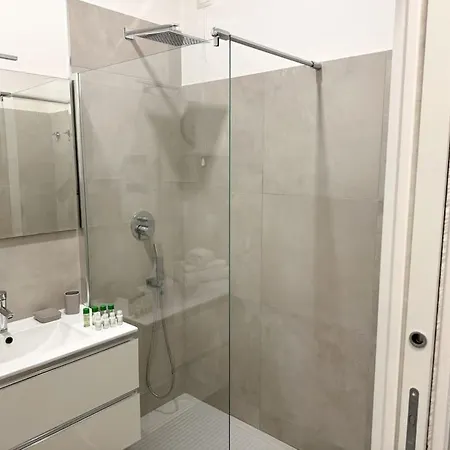 100 Mt Da Stazione - Bilocale Apartment Mailand