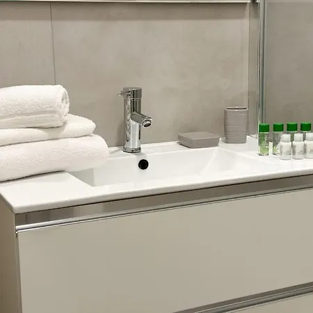 100 Mt Da Stazione - Bilocale Apartment