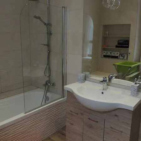 Nolo 4 11 Beds Apartment Milan