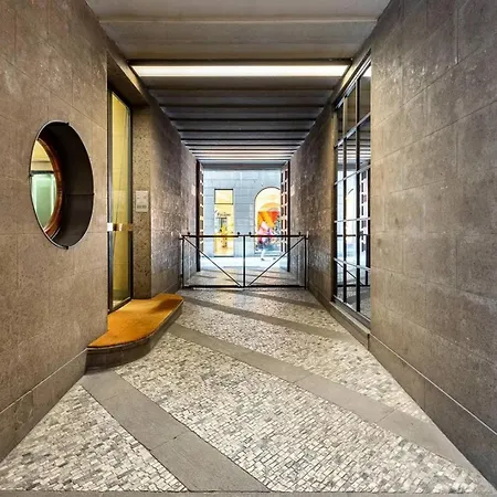 Apartment Newly Renovated In Via Della Spiga