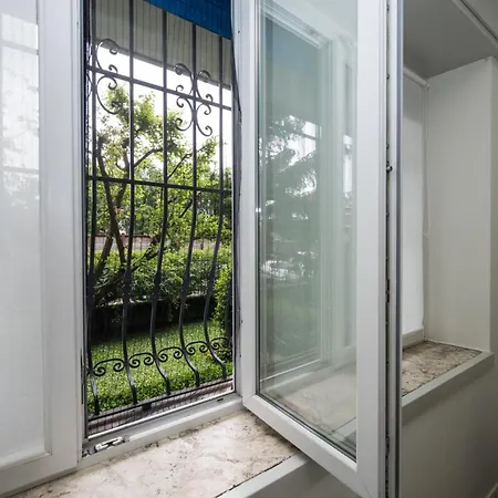 Airguest Pianella Guest house