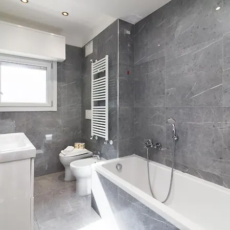 Nuovissimo Attico 17esimo Piano, 10 Posti Letto * 밀라노