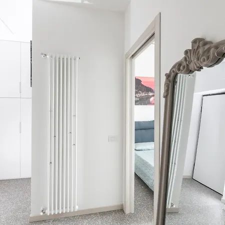 Apartment 500's House *