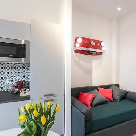 Apartment 500's House *